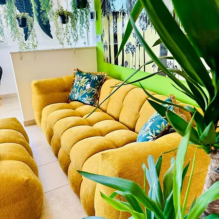 New Exclusive With Garden And Private Pool Near The Sea Apartment