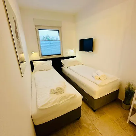 Apartman New Exclusive With Garden And Private Pool Near The Sea Porec