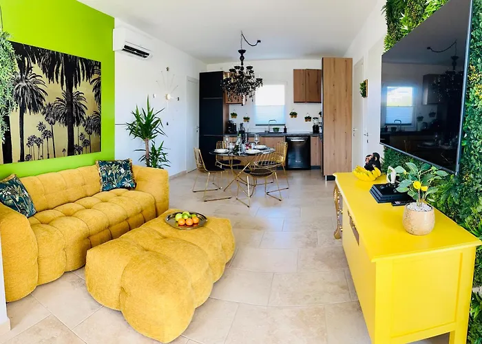 New Exclusive Horizon With Garden, Hot Tub And Private Pool Near The Sea Appartement *